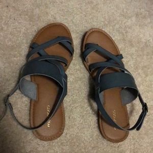 Worn a few times, great condition.